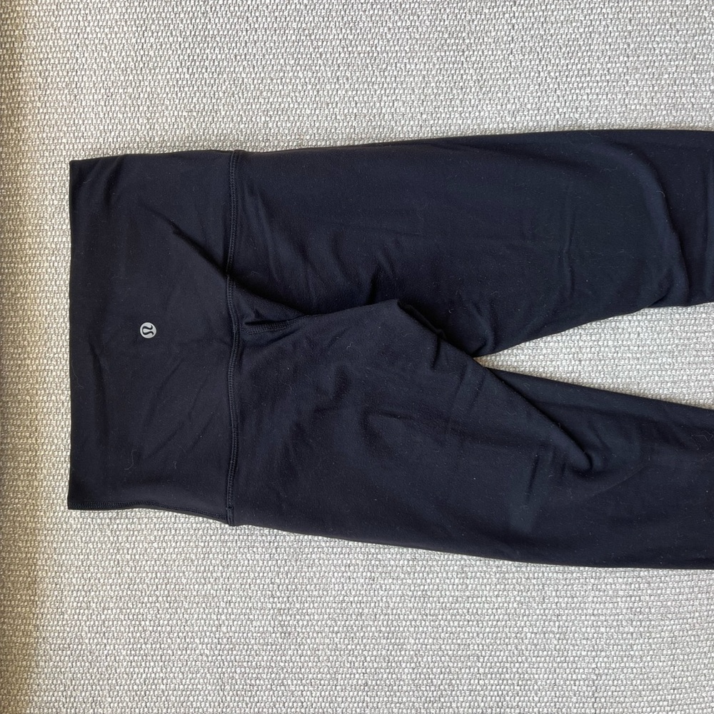 Lululemon size 4 high waisted winder under leggings